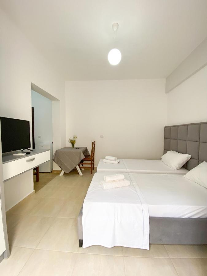 Family Apartments Himara Exteriér fotografie