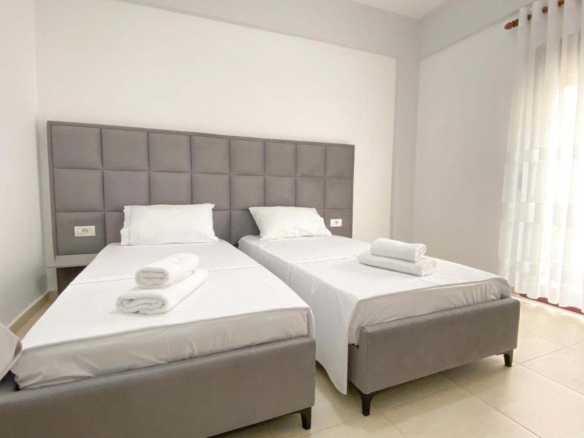 Family Apartments Himara Exteriér fotografie